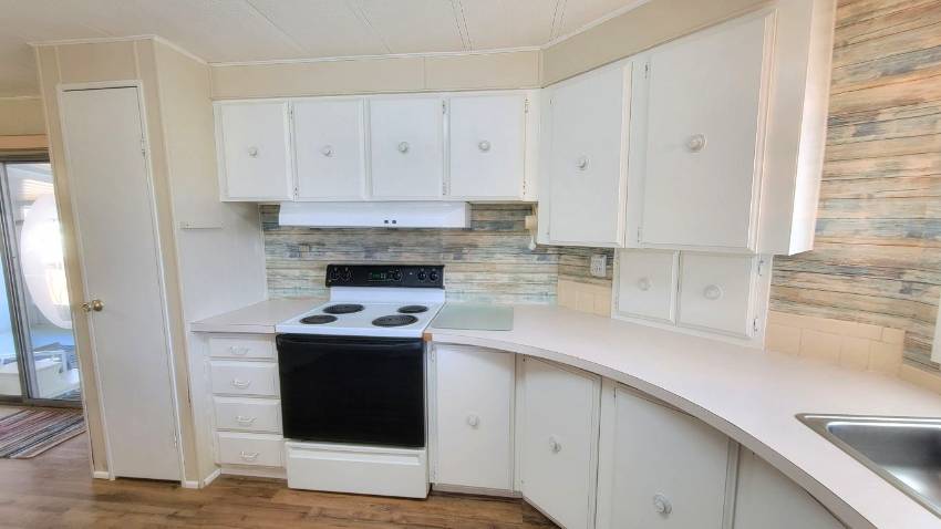 203 Rainbow Lane West a Dundee, FL Mobile or Manufactured Home for Sale